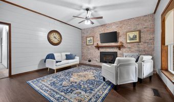 527 S 14Th St, Arkadelphia, AR 71923