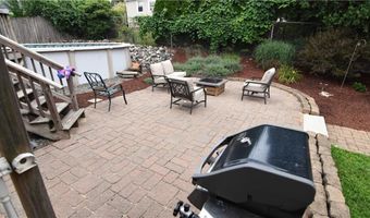 151 Hadde Ave, Cumberland, RI 02864