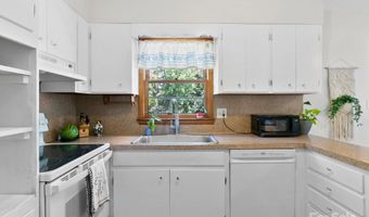 115 Chapman Dr, Asheville, NC 28805