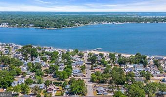 375 E BARNEGAT Ave, Bayville, NJ 08721