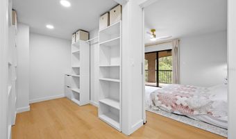 1055 KENSINGTON PARK Dr 205, Altamonte Springs, FL 32714