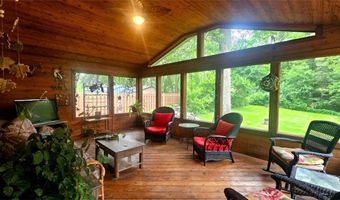 1912 S Oak Knoll Dr NE, Alexandria, MN 56308