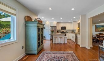 12 Boulevard Dr 35-186, Danbury, CT 06810