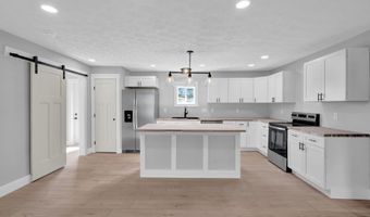 307 Eastwood Dr, Bedford, IN 47421