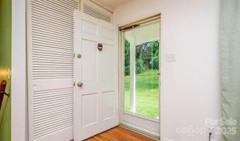 51 Bell Rd, Asheville, NC 28805