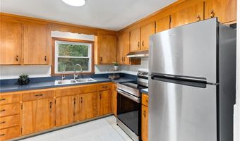 398 Central St, North Smithfield, RI 02896