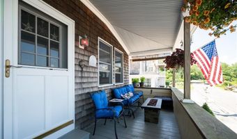 22 Harrison St, Bristol, RI 02809