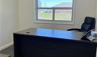 1110 SE 28th St, Bentonville, AR 72712