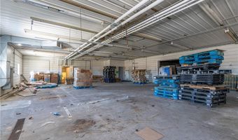 Deerfield Avenue NW, Dalton, OH 44618