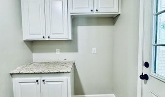 124 Westlake Dr, Brandon, MS 39047