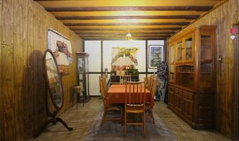 878 County Line Rd, Amityville, NY 11701