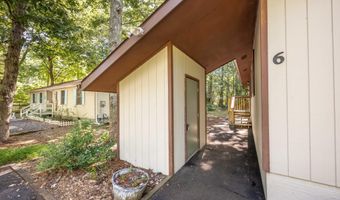6 BRANDYWINE Dr, Ocean Pines, MD 21811