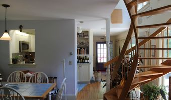 55 Liberty St, Chester, CT 06412