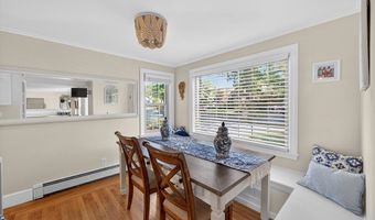 9 Milton Rd, Barrington, RI 02806