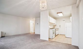 6631 WAKEFIELD Dr 319, Alexandria, VA 22307