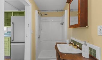 42-44 Oak St, Burlington, VT 05401