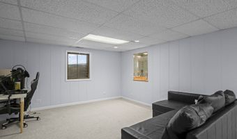 815 E Hintz Rd, Arlington Heights, IL 60004