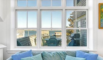 7 Clarkes Village Rd, Jamestown, RI 02835