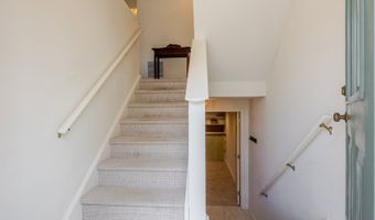 68 Virginia Ave 14, Danbury, CT 06810