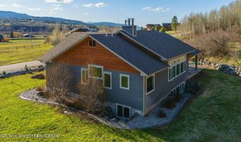 660 BUFFALO Dr, Alpine, WY 83128