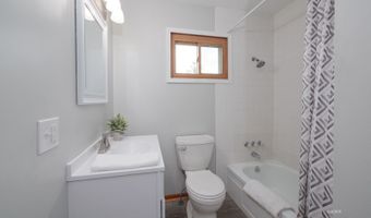 34 W Clearview Dr, Athens, OH 45701