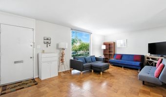 4979 BATTERY Ln 4979-1, Bethesda, MD 20814
