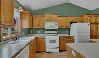 1260 Cypress Dr W, Annandale, MN 55302