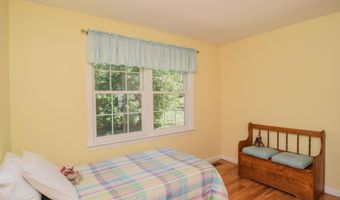 22 Sargent Rd, Brookline, NH 03033