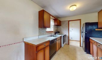 45 Elaine Dr, Ansonia, CT 06401