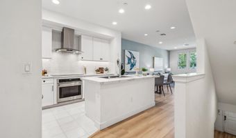 2110 Clement Ave, Alameda, CA 94501