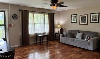 17 Moore St, Andrews, NC 28901