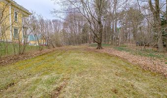 454 Court St, Auburn, ME 04210