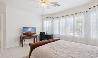 674 E LAS COLINAS Pl, Chandler, AZ 85249