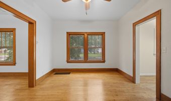 300 N Rogers, Abilene, KS 67410