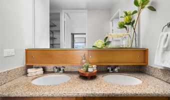 98-500 Koauka Loop 16C, Aiea, HI 96701