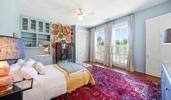 11005 Park Rd, Anchorage, KY 40223
