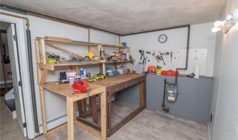29 Camille Dr, Johnston, RI 02919