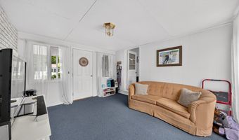 7 Englewood Rd, Coventry, RI 02816