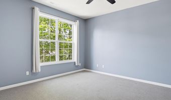 273 Scio Village Ct 243, Ann Arbor, MI 48103