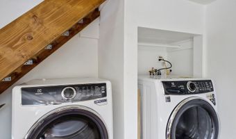 126 Palatine Dr, Alhambra, CA 91801
