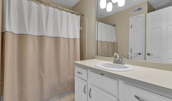 660 Youngs Rd E, Amherst, NY 14221
