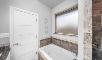 2608 NW 58th St, Lawton, OK 73505