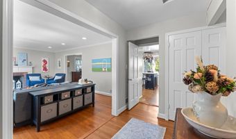 5121 BALTAN Rd, Bethesda, MD 20816