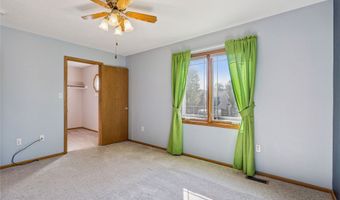 1340 Alderwood Dr, Altoona, IA 50009