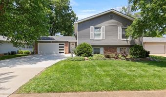 303 Oakfield Dr, Ballwin, MO 63021