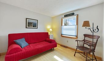25 Windsor Dr, Plymouth, MA 02360