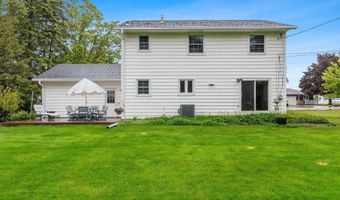 2433 CARLETON Ave, Appleton, WI 54915