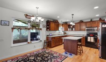 428 Melanie Meadows Ln, Ballwin, MO 63021