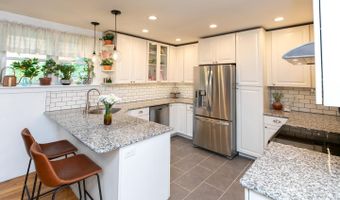 290 DEARNLEY St, Philadelphia, PA 19128