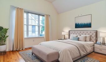 12 Braeburn Ln 12, Ashland, MA 01721
